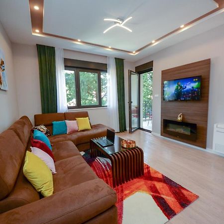 Pine 1 Apartment In The Center Trebinje Exterior photo